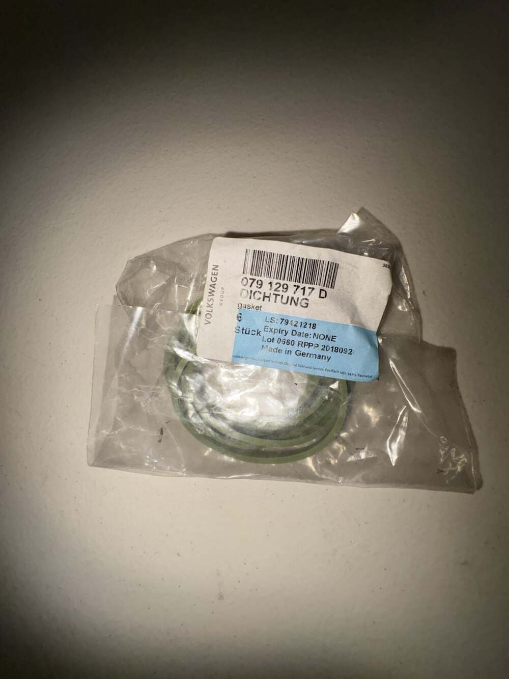 Volkswagen Gasket 079 129 717 D